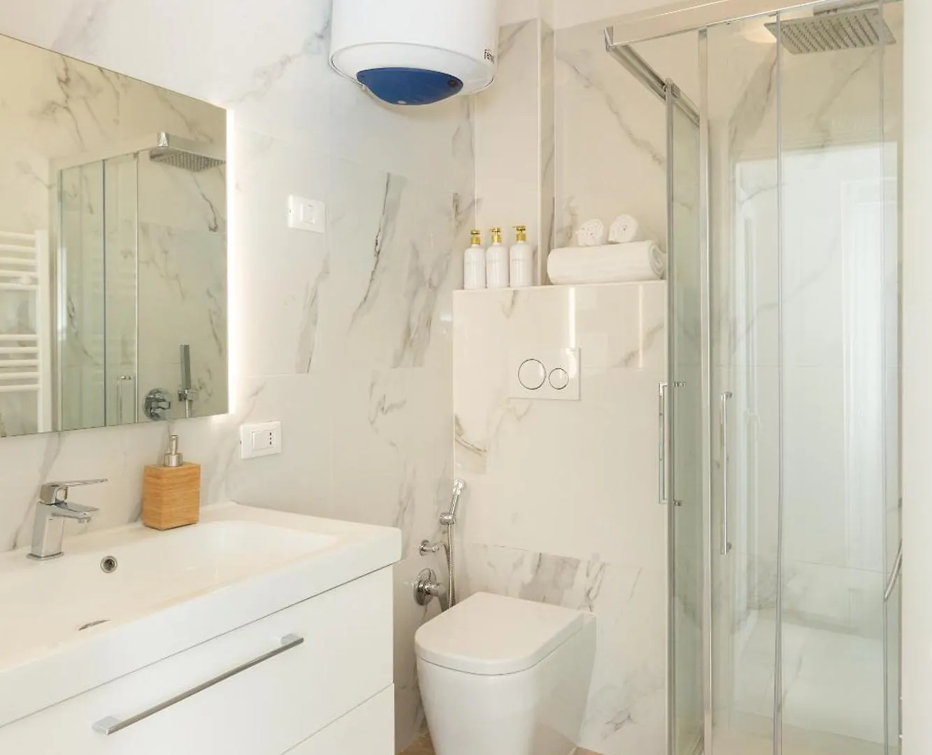 Apartment Porta Nuova Klimt Suite - Next To Brera Milan