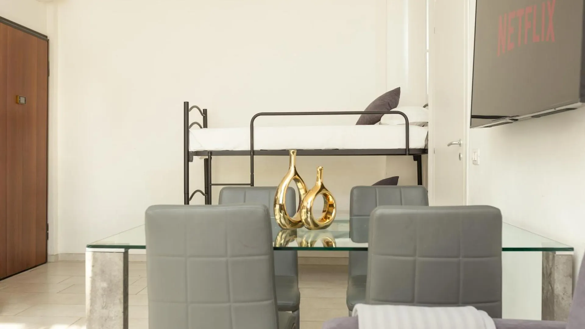 Porta Nuova Klimt Suite - Next To Brera Milan 0*,  Italy